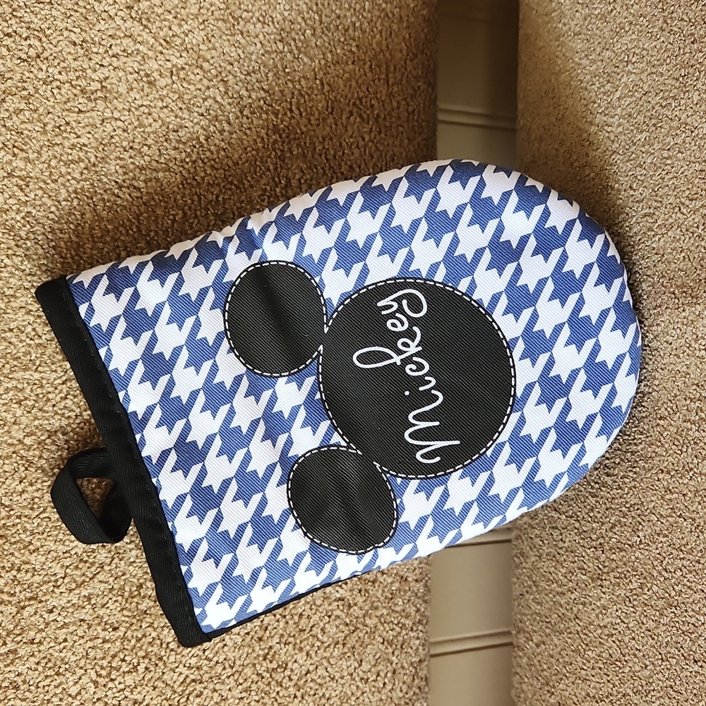 NWOT Disney Mickey Mouse Mini Oven Mitt Navy blue Black white